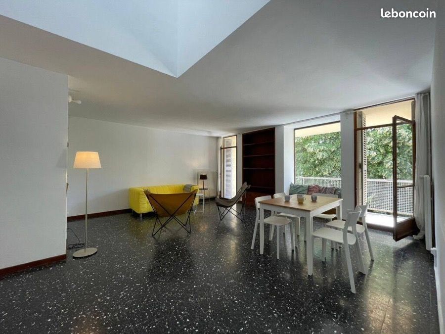 Maison 7 pièces 120 m² · à Aix-en-Provence · 120 m² · 2 600 €/mois