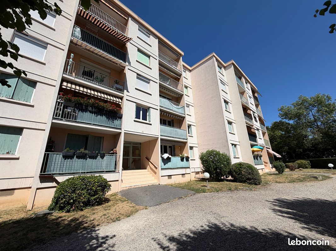 Appartement 4 pièces 78 m² · à La Tour-du-Pin · 78 m² · 136 800 €