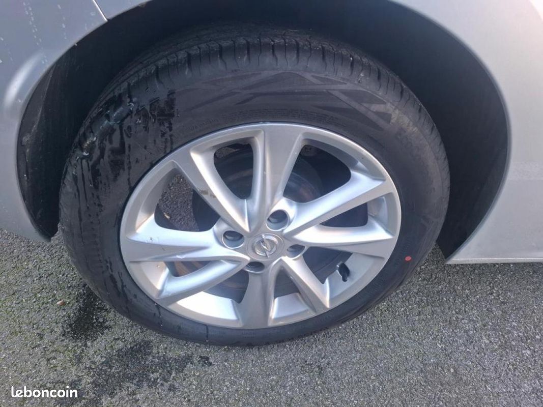 OPEL CORSA 1.2i - 75 F Elegance Business + GPS + Car Play + Regul (image 10)