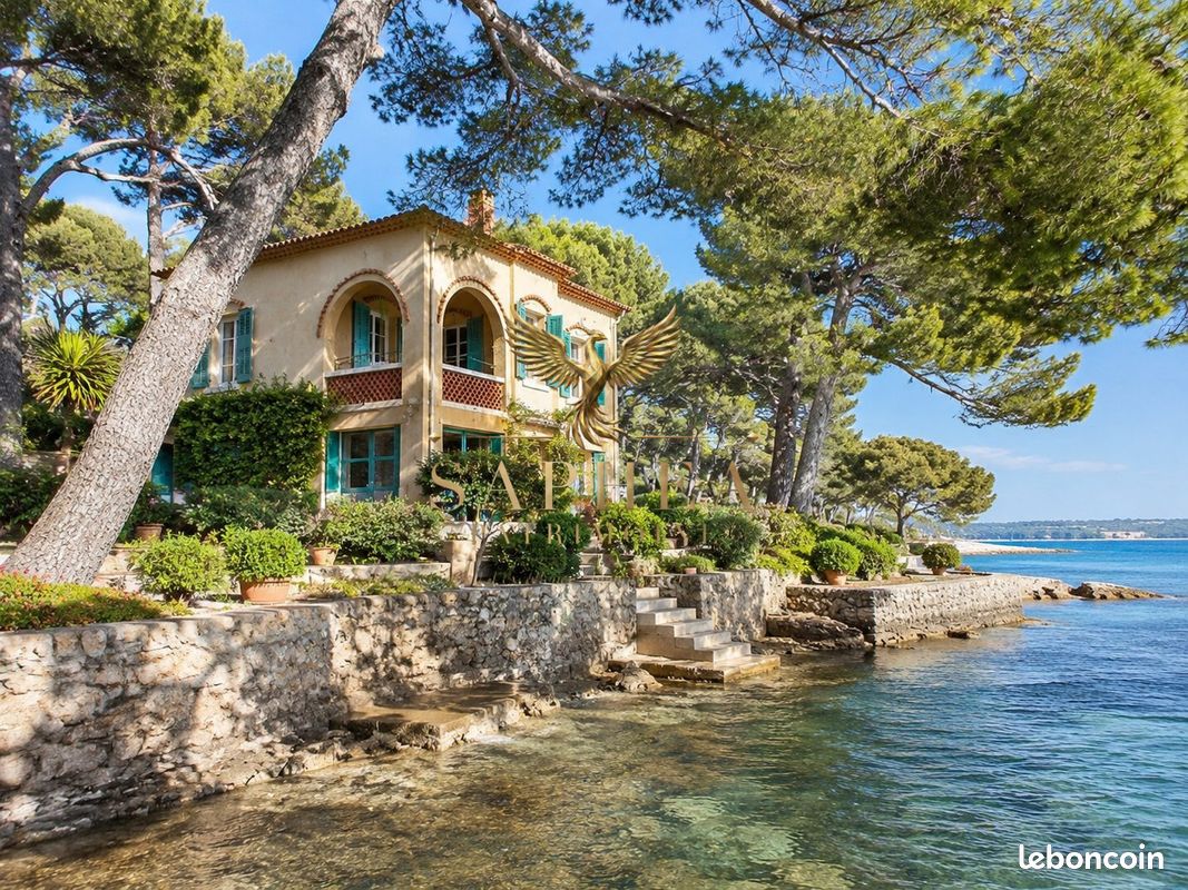Maison 6 pièces 200 m² · à La Seyne-sur-Mer · 200 m² · 3 500 000 €
