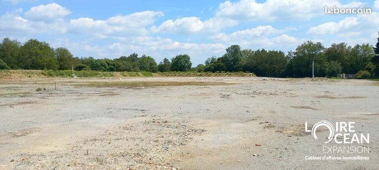 Terrain 19 216 m² Nantes