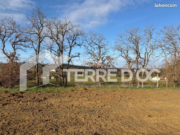 Terrain 697 m² Rouffiac