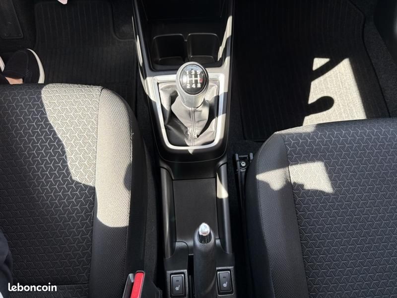 Suzuki Swift 1.2 Hybrid 83ch Privilège (image 15)