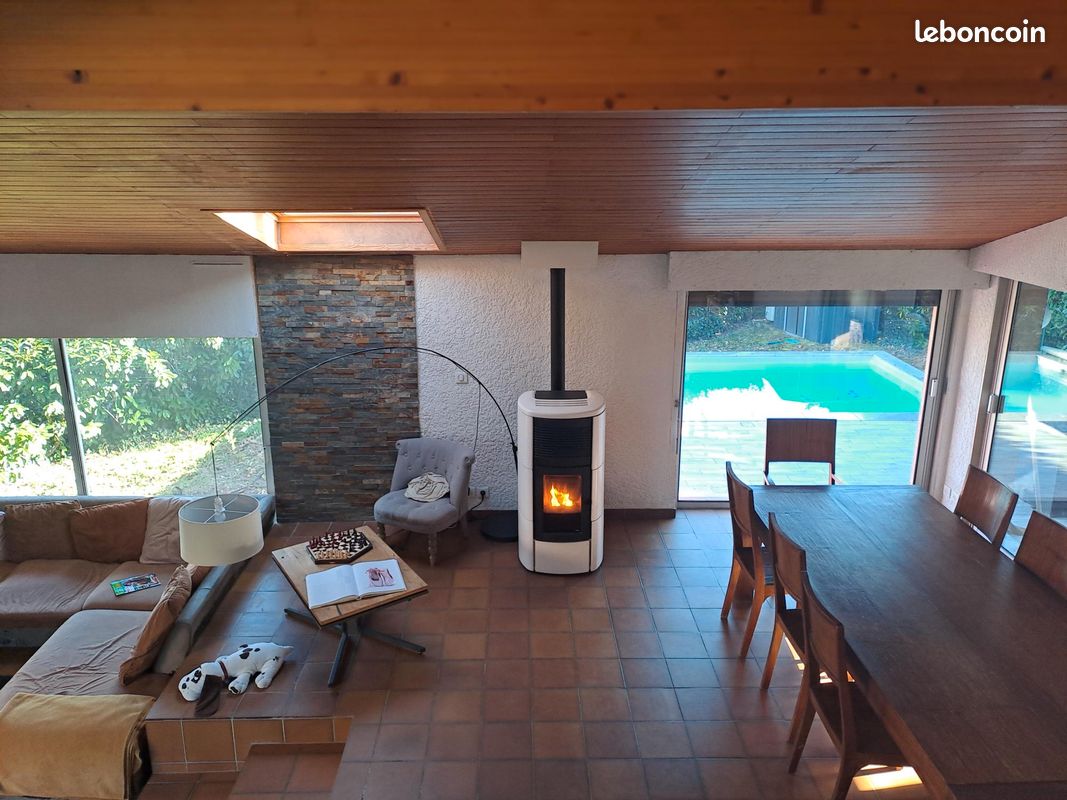 Maison avec jardin proche centre ville 193 m2 - Saint-Pierre-du-Mont 40280 (image principale 0)