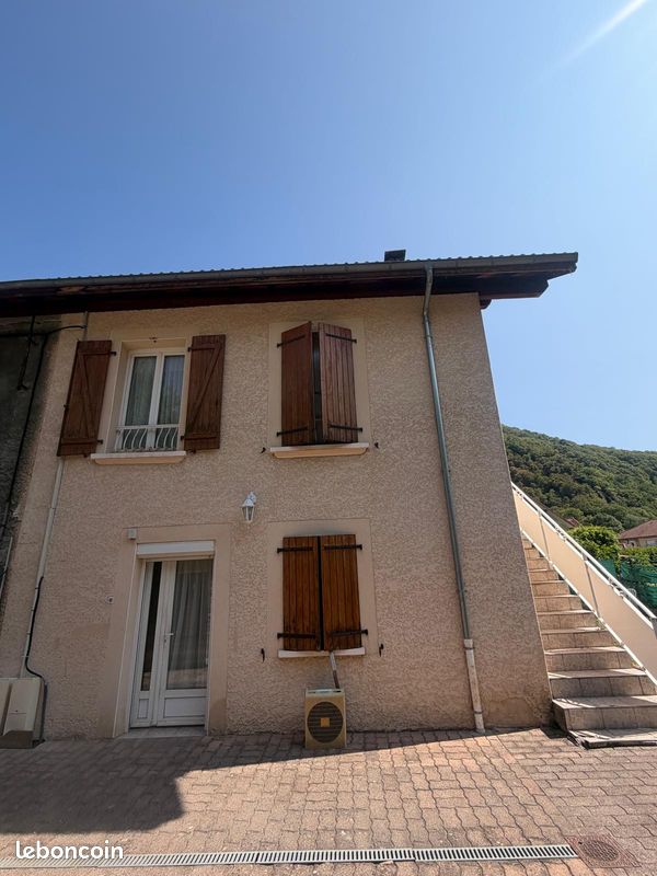 Maison 3 pièces 110 m² · à Vizille · 110 m² · 250 000 €