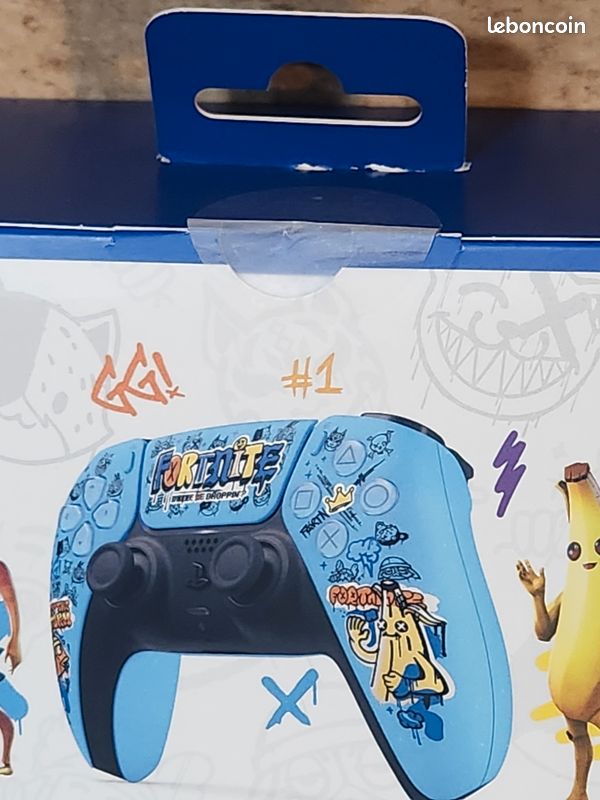 Pas cher] Manette PS5 Dualsense Edition Limitee Fortnite sur PS5 à partir de 98