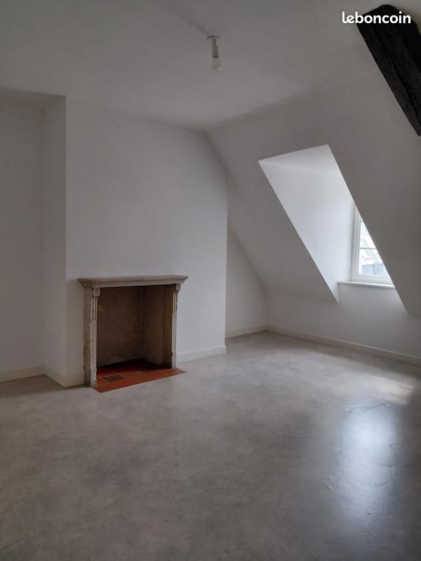 Appartement 3 pièces 65 m² · à Moulins · 65 m² · 578 €