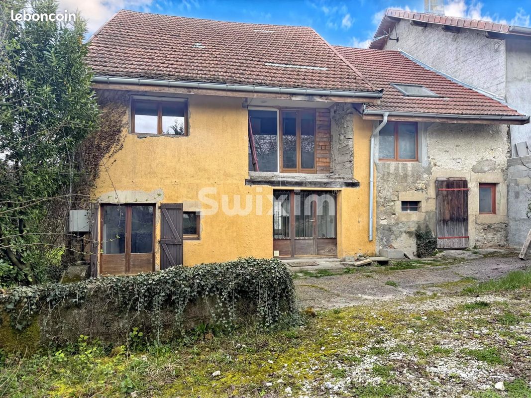 Maison 6 pièces 114 m² · à Contamine-Sarzin · 114 m² · 243 000 €