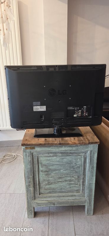 TV écran plat LG OLED, très bon état (D'occasion) à Sion pour CHF 330
