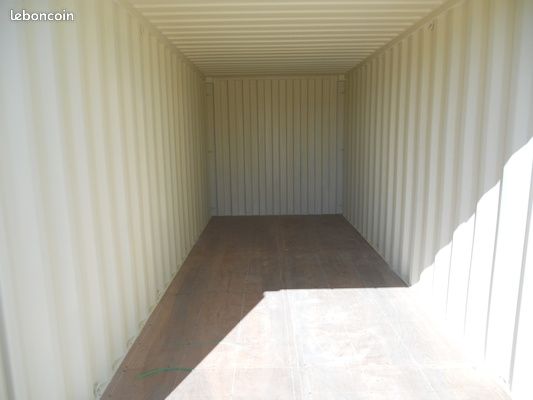 Location box stockage individuel garde-meuble carvin centre-ville garage ferme · 90 €/mois