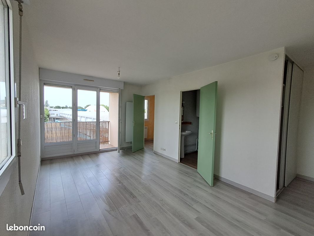Appartement 1 pièce 27 m² · à Poitiers · 27 m² · 380 €