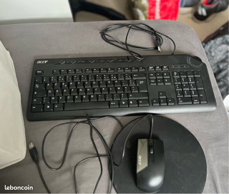 Clavier + souris + tapis de souris (image 1)