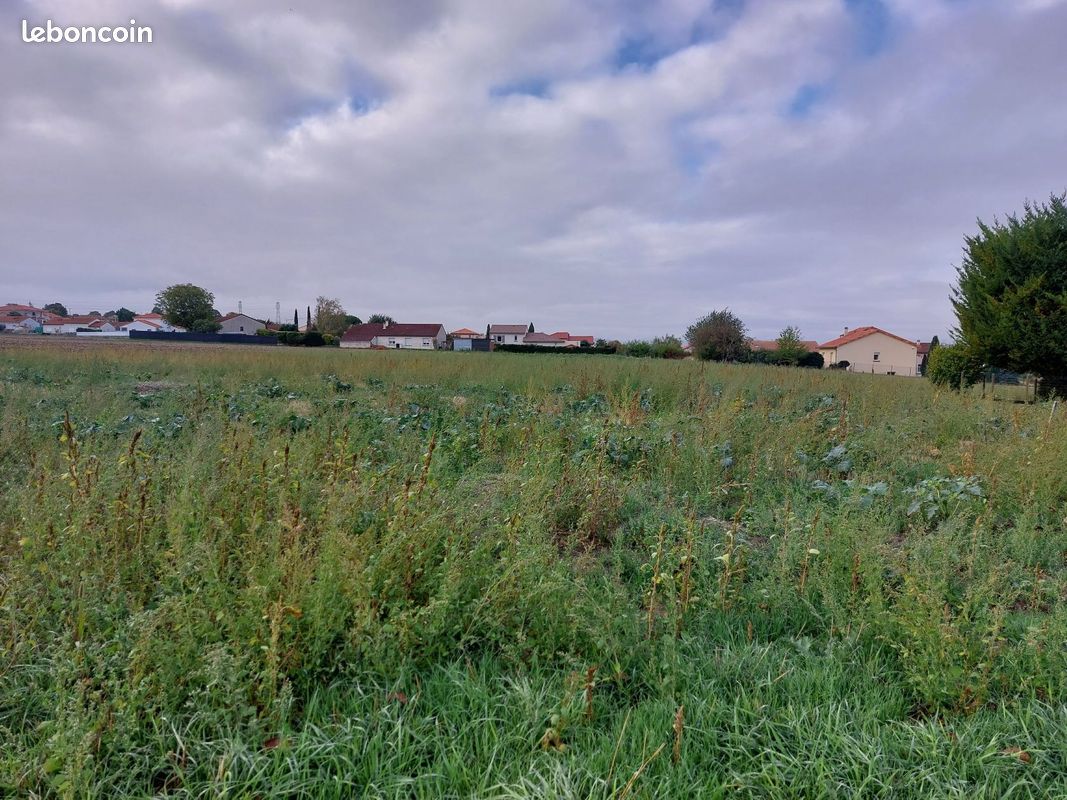 Terrain 314 m² · aux Martres-d'Artière · 53 000 €