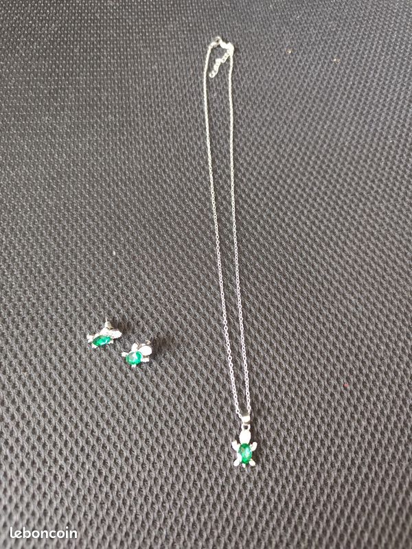 Parure De Collier Strass Vert Et Blanc - Métal Argenté, Chaîne De Sécurité Réglable, Neuf Avec étiquettes
