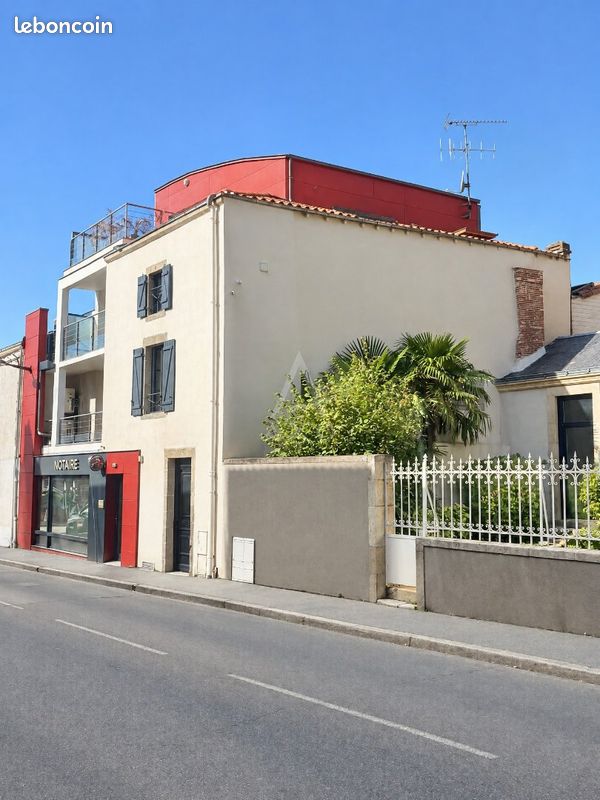 Immeuble 212 m² · aux Herbiers · 212 m² · 650 000 €