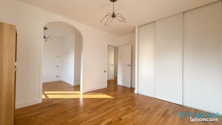 Maison de ville 6 pièces 142 m² — 19