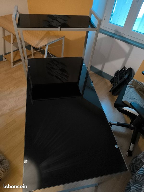 Bureau (image 4)