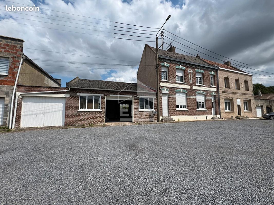 Maison 9 pièces 170 m² · à Pont-À-Vendin · 170 m² · 246 900 €