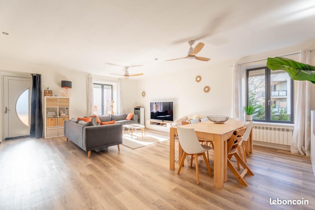 Appartement 4 pièces 111 m² · à Villefranche-sur-Saône · 111 m² · 239 000 €
