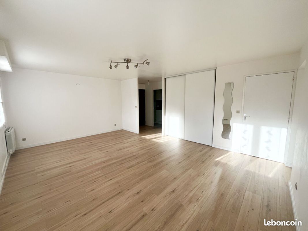 Appartement 3 pièces 74 m² · à Amiens · 74 m² · 790 €/mois
