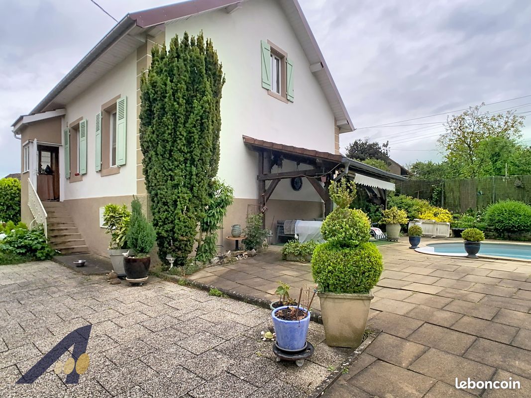 Maison 5 pièces 130 m² · à Montreux-Jeune · 130 m² · 315 000 €