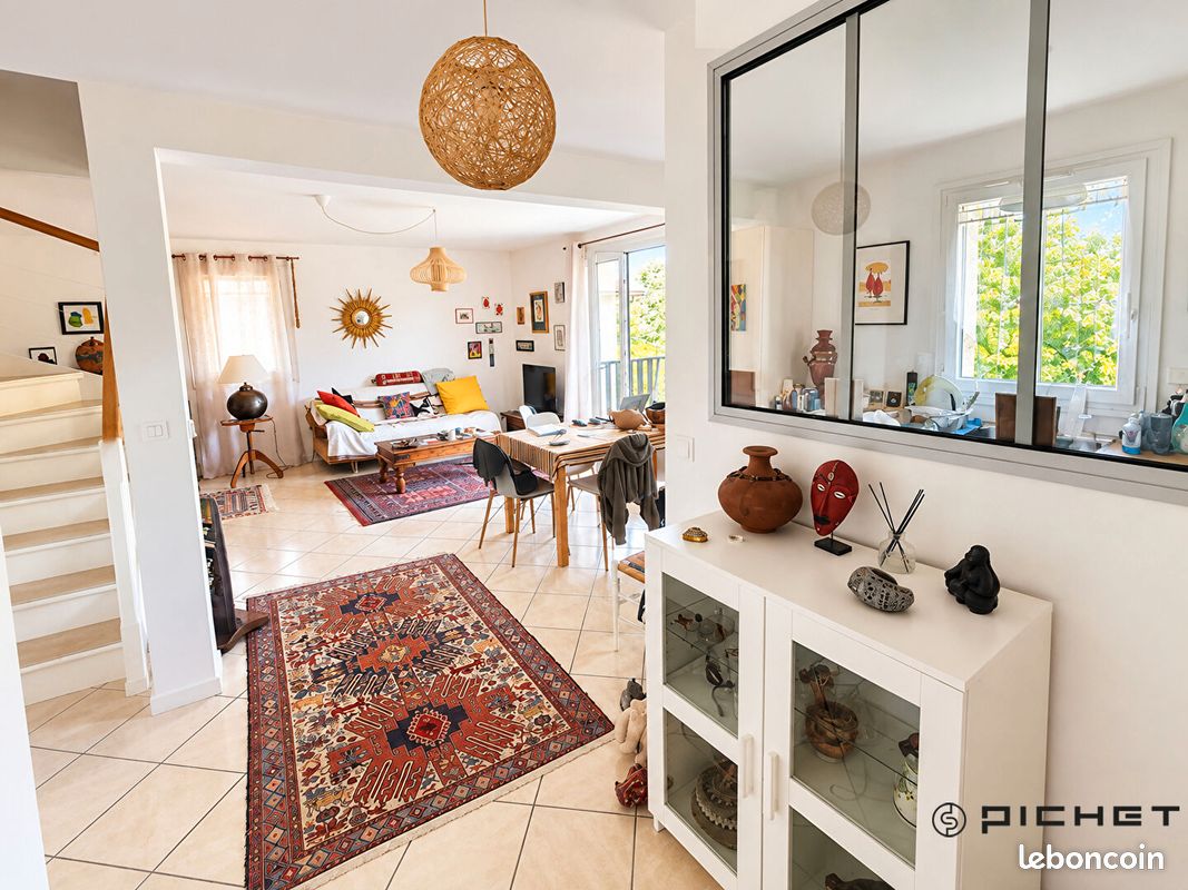 Appartement 2 pièces 62 m² · à Ornex · 62 m² · 350 000 €