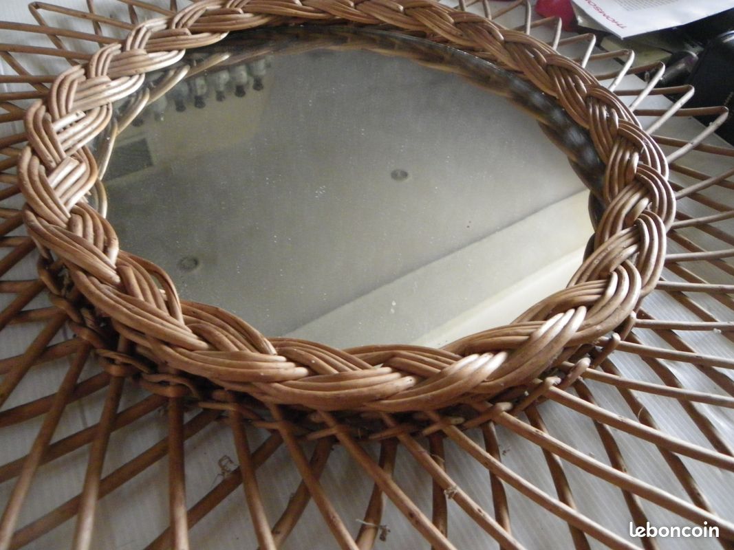 Miroir vintage osier/rotin D 54 cm 1 tige cassé (image 5)