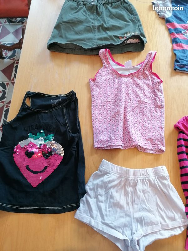 Lot vêtements fille 5 ans (image 1)