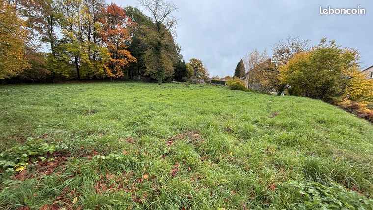 Terrain 1700 m² MAISONNISSES