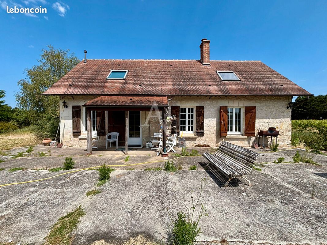 Maison 4 pièces 140 m² · à Sassay · 140 m² · 165 000 €