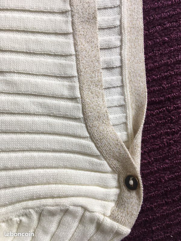 Pull Karl Marc John L (image 3)