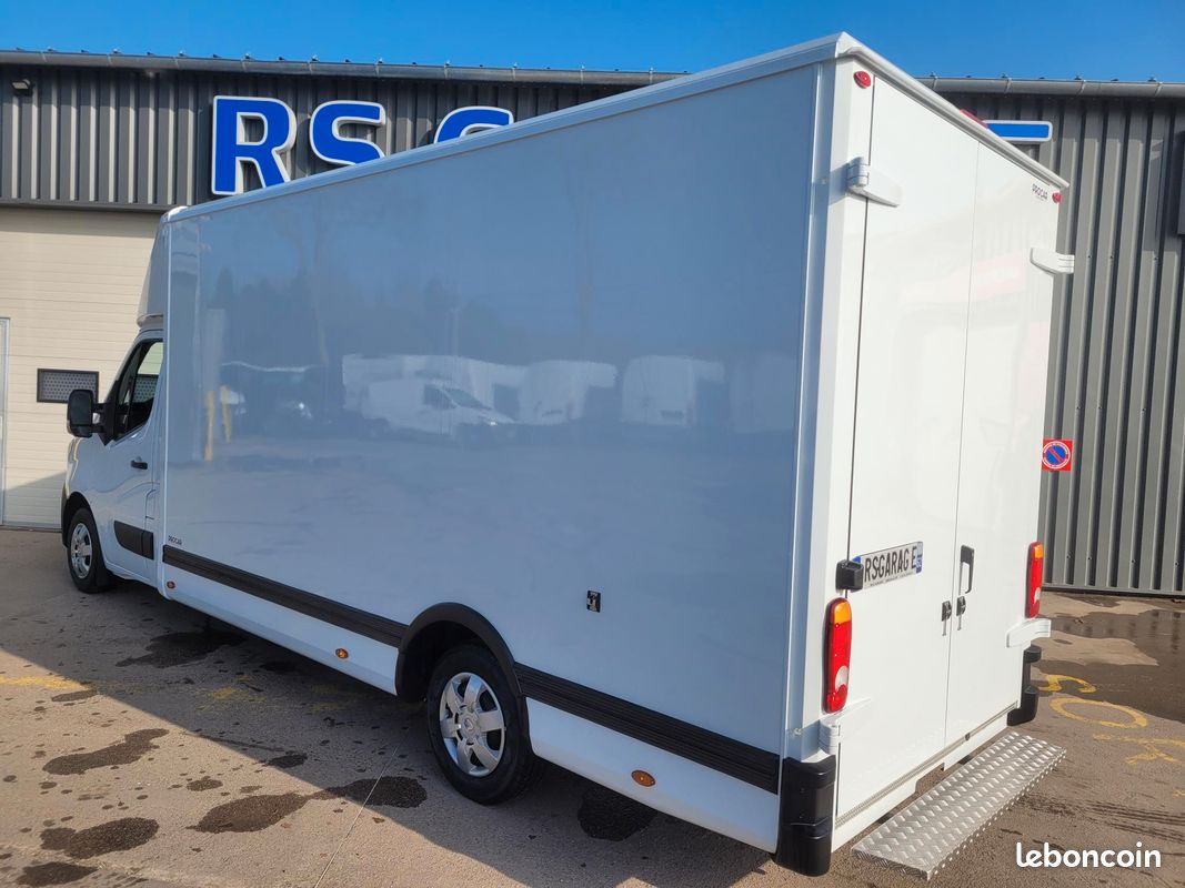 RENAULT MASTER L3H1 PLANCHER CABINE 2.3 Blue DCI 165 GRAND CONFORT CAISSE GRAND VOLUME 22 m3 « PROCAR » NEUF avec GPS + CLIMATISATION AUTOMATIQUE / CYLINDRÉE MOTEUR 2.3 LITRES ( Prix Vente 48 990 HT ) (image 2)