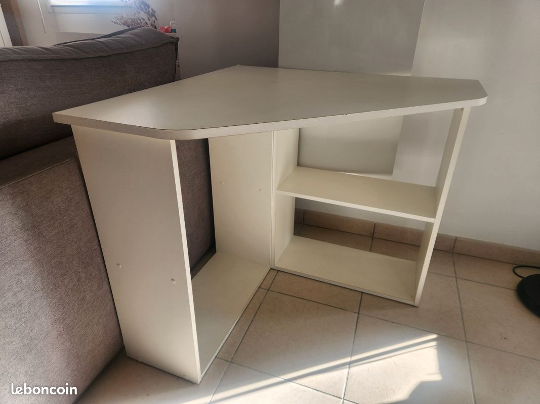 Bureau d'angle (image 1)
