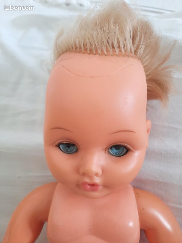 Ancienne Poupée  BELLA à Fonction , Yeux Dormeurs , 40 cm , En L