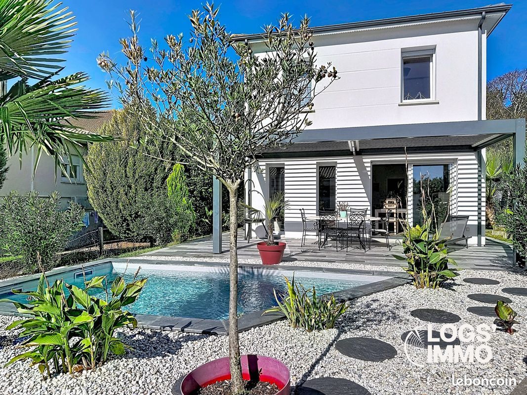 Maison 4 pièces 93 m² · à Artigues-près-Bordeaux · 93 m² · 390 000 €