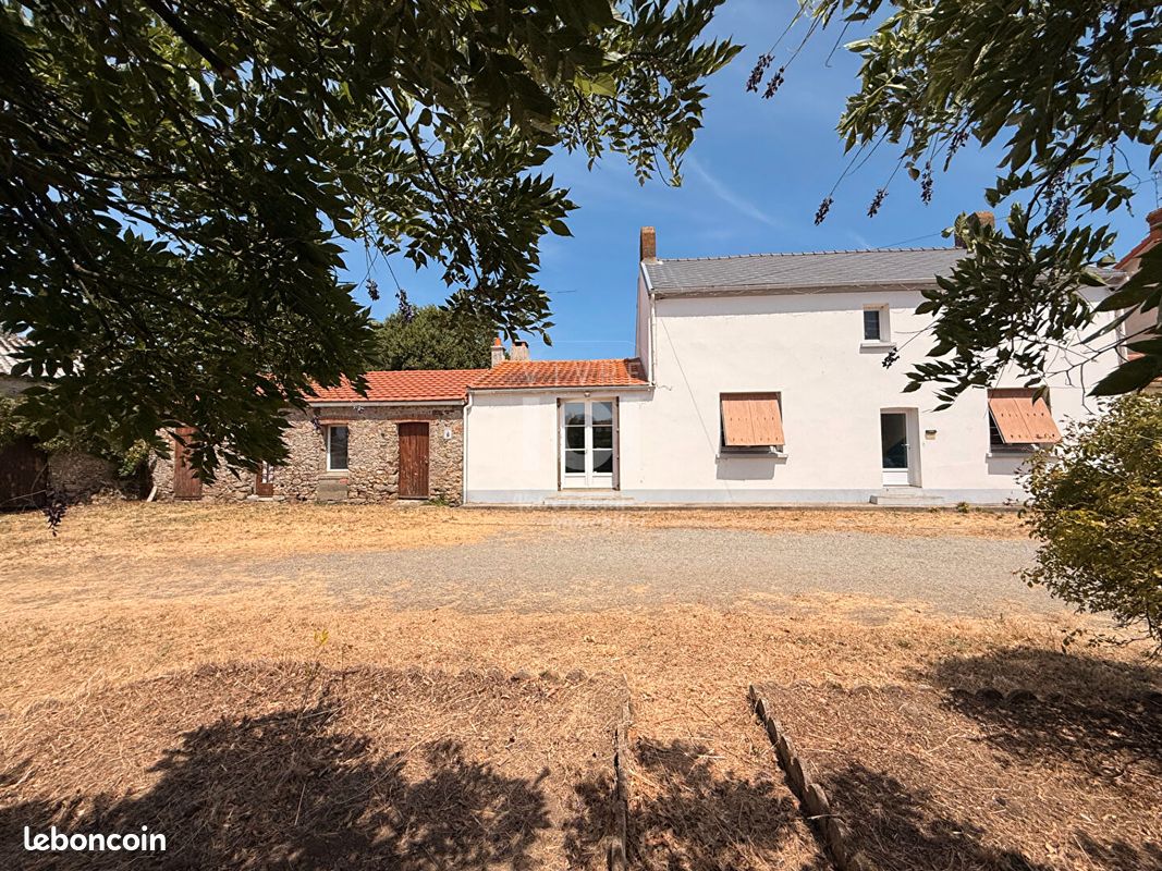 Maison 5 pièces 82 m² · à Saint-Viaud · 82 m² · 230 000 €
