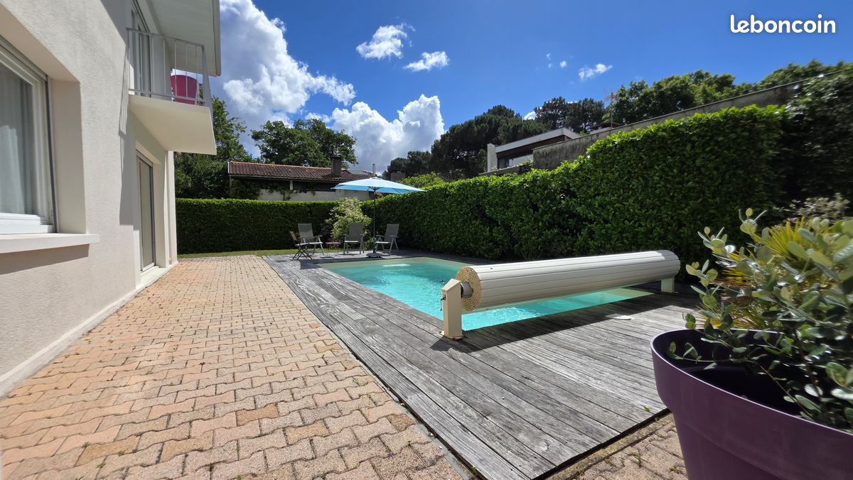 Maison 7 pièces 210 m² · à Mérignac · 210 m² · 899 000 €