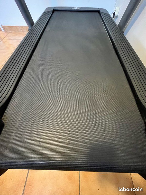 NordicTrack Tapis de course pliable C 700 avec 1 an d'abonnement iFit