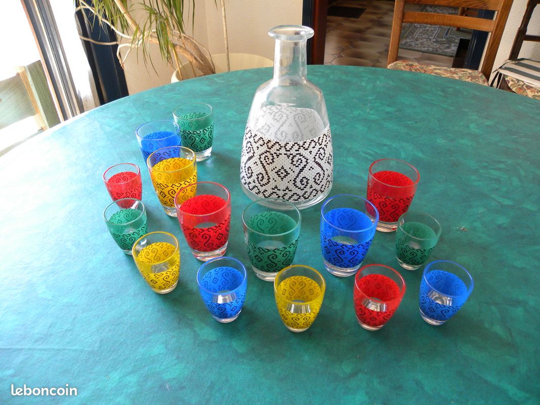 Service de verres et carafe (image 1)