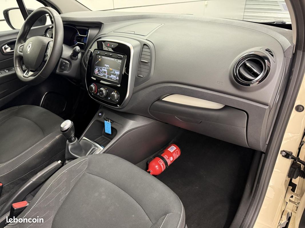 RENAULT CAPTUR 90ch Limited (image 30)