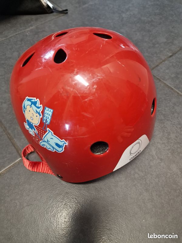 Casuqe patin enfant rouge Oxylane (image 1)