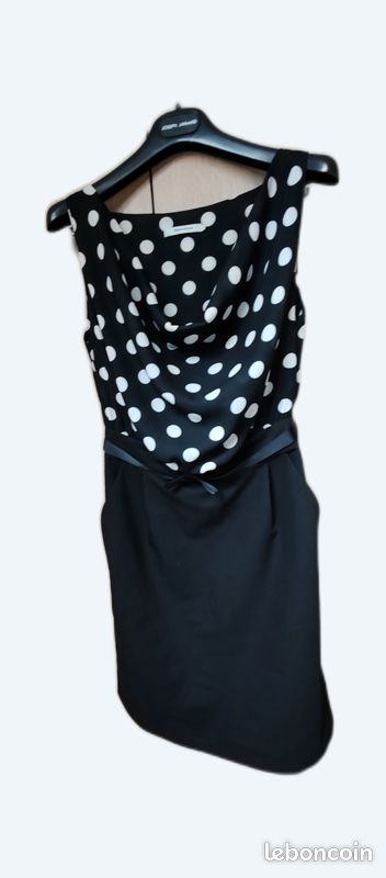 Robe (image 1)