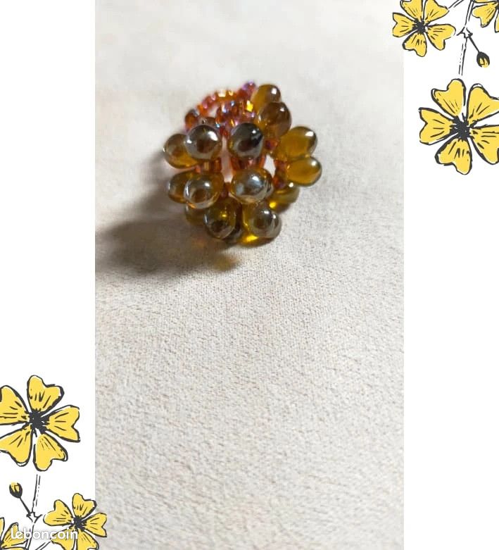 Bague Fleur Réglable - Perle Et Cristal Sur Organza Jaune Orangé - Fantaisie - Taille Ajustable - Neuf Sans Emballage