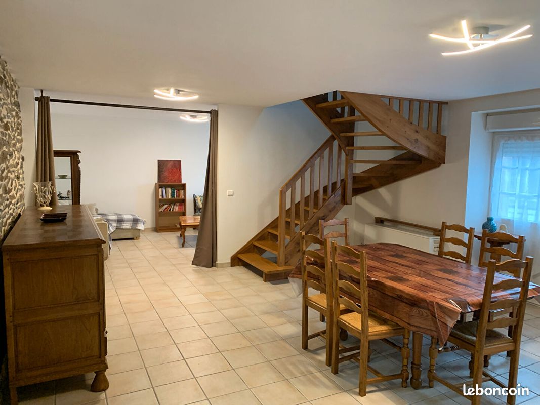 Maison 5 pièces 84 m² · à Carhaix-Plouguer · 84 m² · 700 €