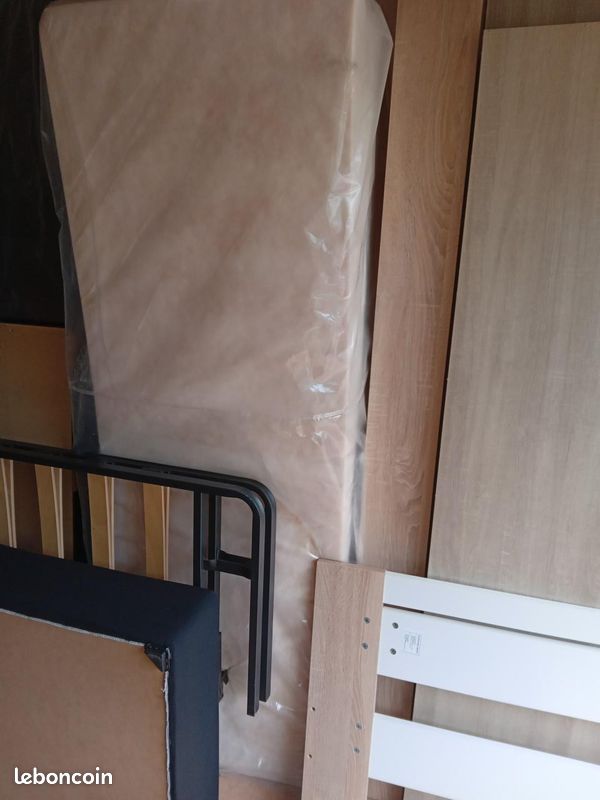 Armoire + lit+ clic clac (image 4)