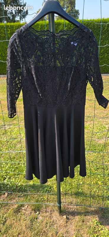 Robe en dentelle Claudie Pierlot Vêtements