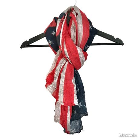 Lot De 2 écharpes IKKS Et Autre Marque - Occasion En Très Bon état