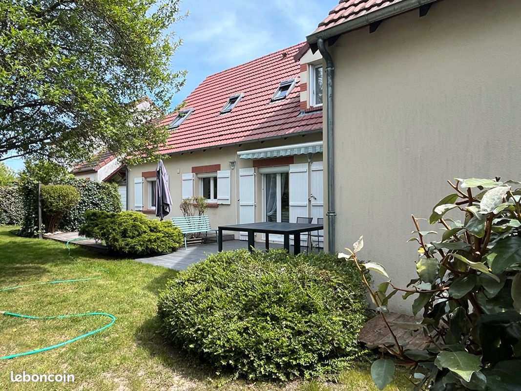 Maison 7 pièces 185 m² · à Fleury-les-Aubrais · 185 m² · 398 500 €