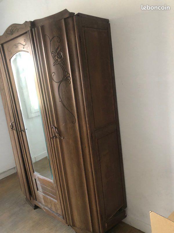 Armoire ancienne à rénover. Prête à prendre. Démontée (image 2)