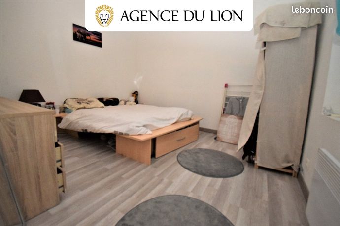 https://img.leboncoin.fr/api/v1/lbcpb1/images/74/37/02/7437026cd085dacf93a447eeba7a33eafcbb451a.jpg?rule=ad-image